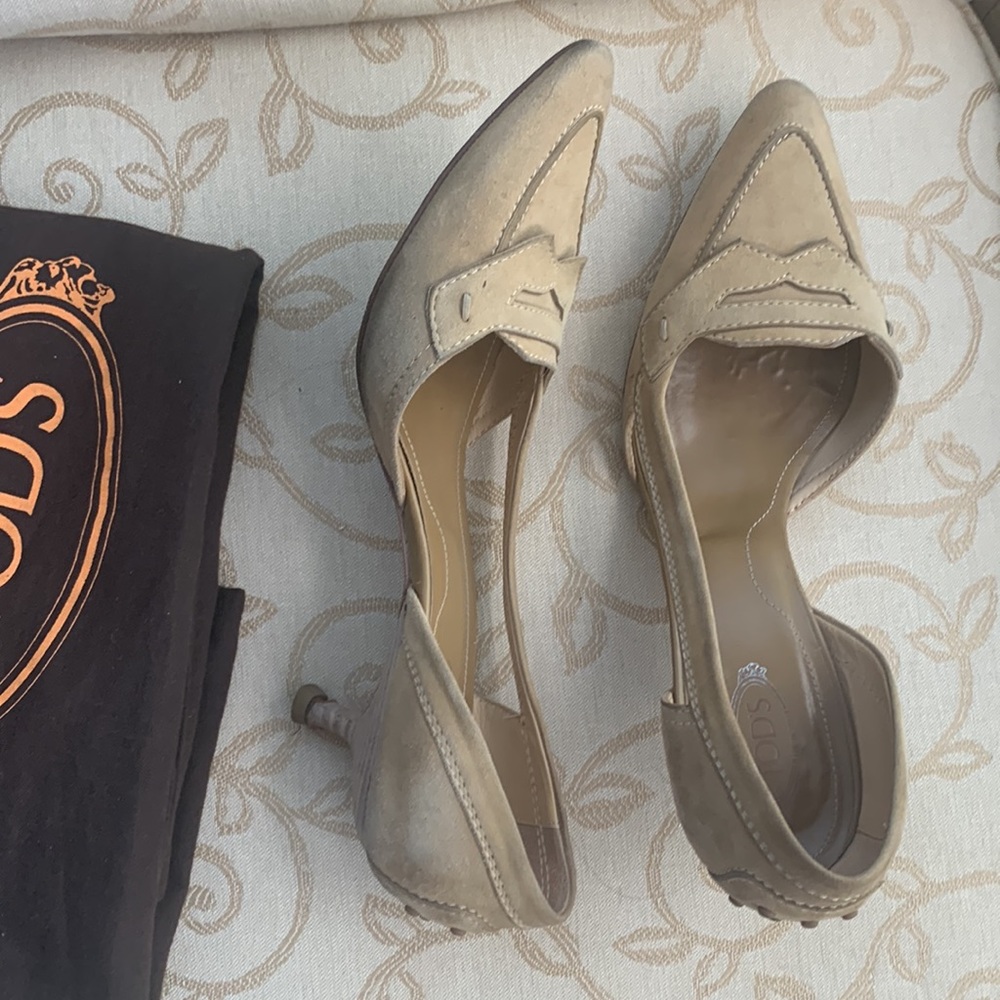 Tod's suede 2” heel loafer style pumps. Size 39